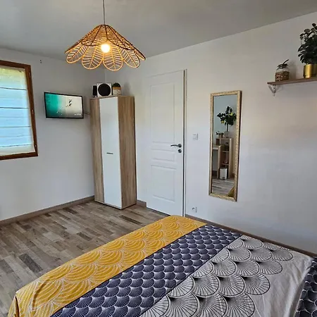 Prive Climatise Gasthof Vertaizon